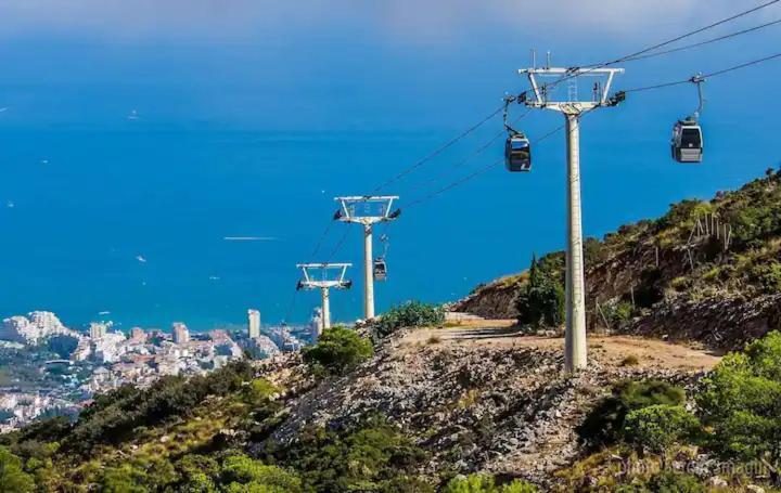 New Confort Benalmadena Bagian luar foto