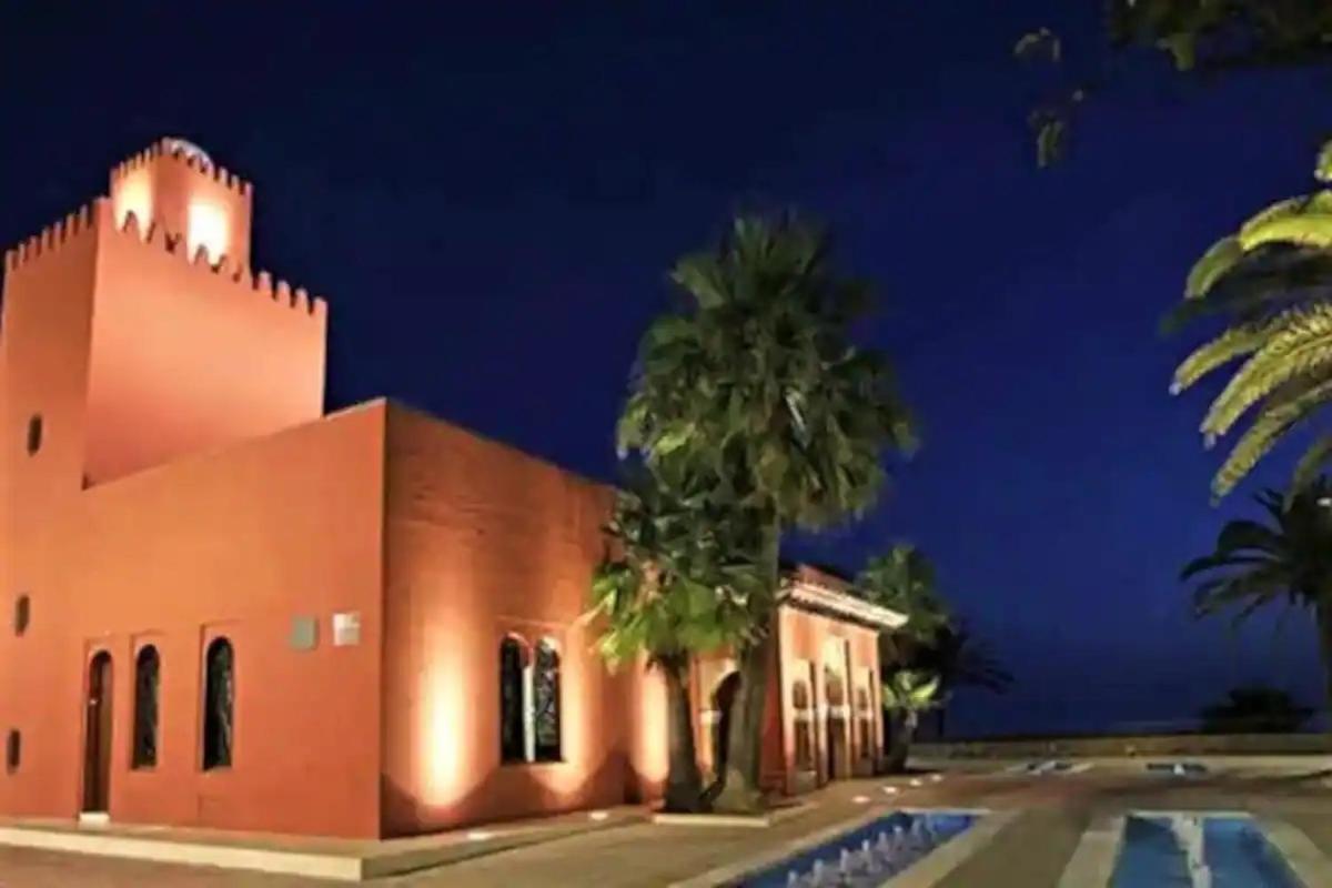 New Confort Benalmadena Bagian luar foto